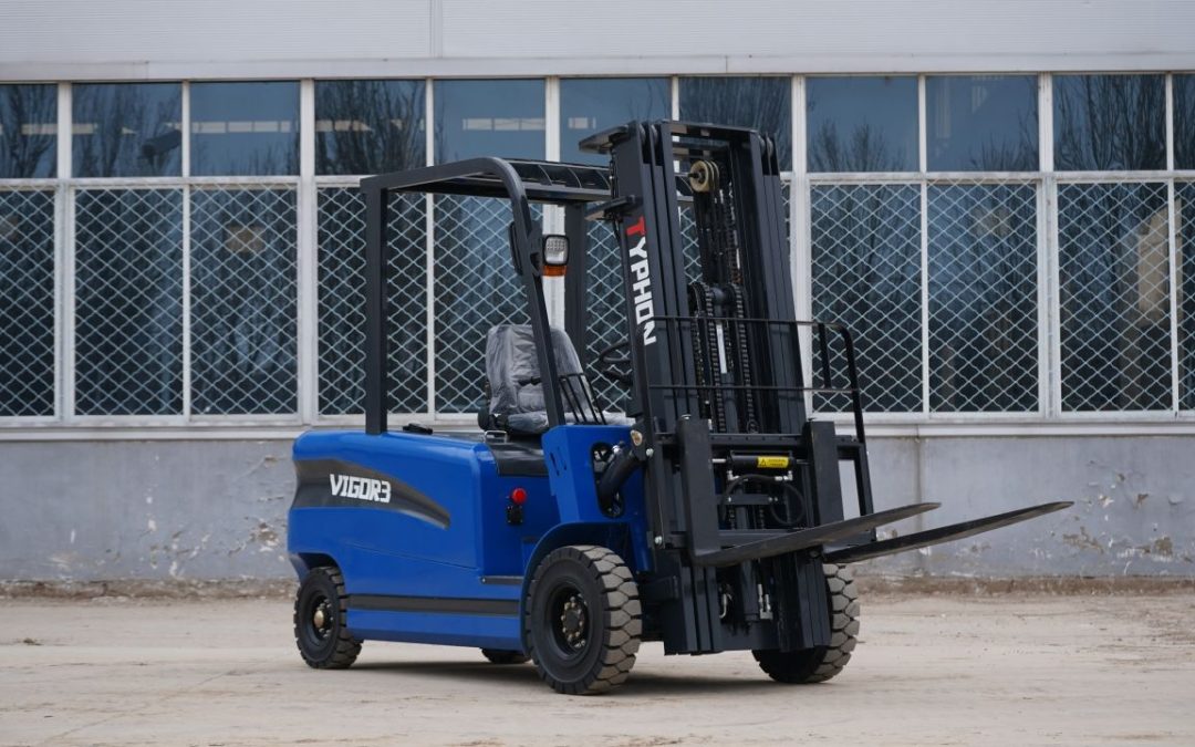 The Ultimate Guide to Electric Forklifts: Cost, Performance, and ROI